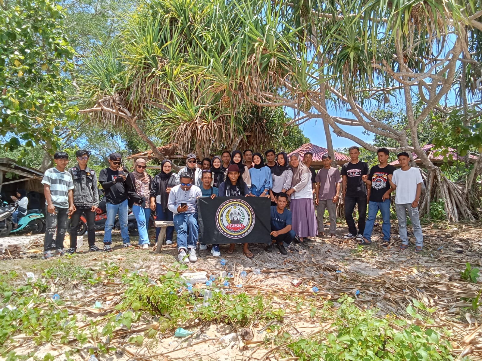 Lembaga PATI Hadiri Kegiatan Pembekalan Kader Gisk Dipantai Lemo Lem